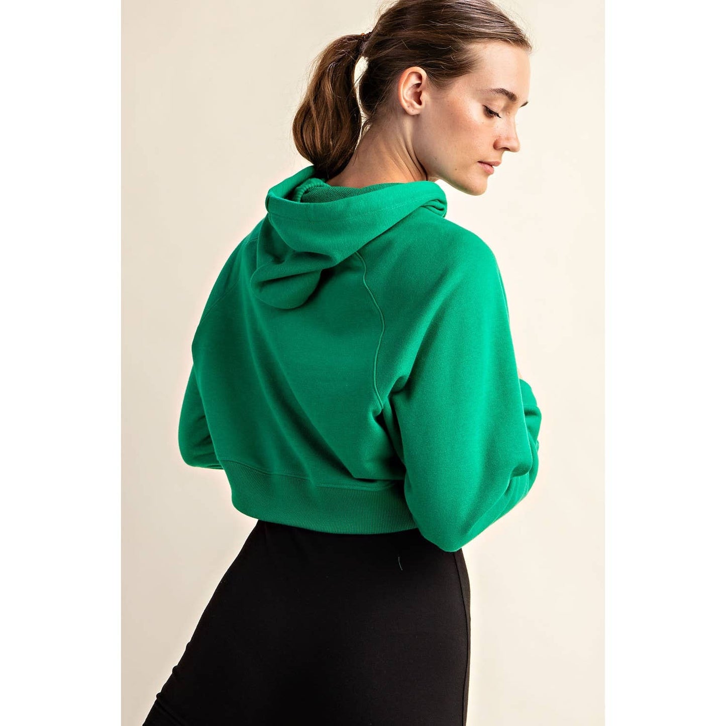 FRENCH TERRY LONG SLEEVE HOODIE CROP JACKET: Kelly Green