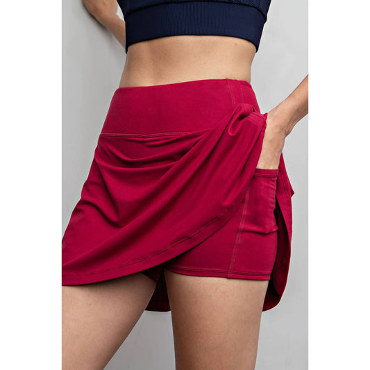 BACK PLEAT SKORT: Pomegranate