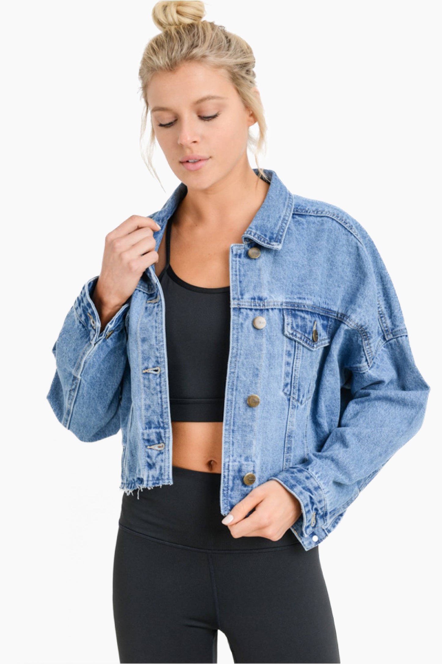 Raw & Ribbed Crop Denim Jacket: MEDIUM WASH